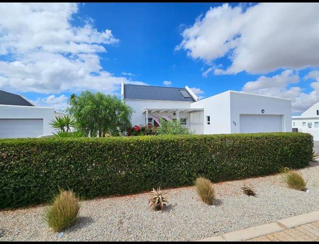 3 BEDROOM HOUSE FOR SALE IN LAMPIESBAAI